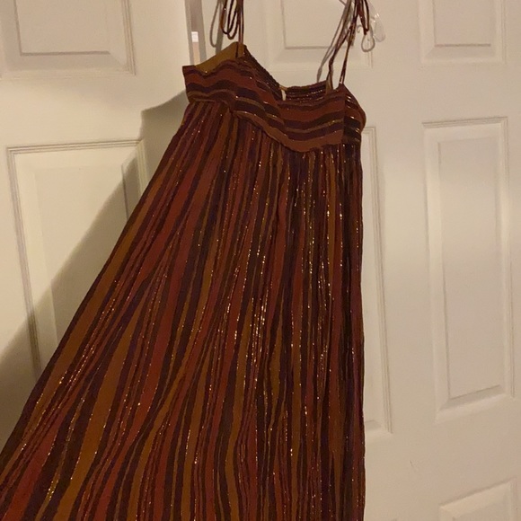 Super cute FLOWY Free People Jumpsuit😍 - Picture 3 of 7